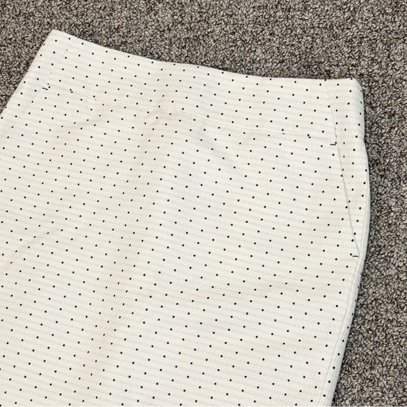 Ann Taylor Chic Cream Polka Dot Mini Skirt - Picture 3 of 6